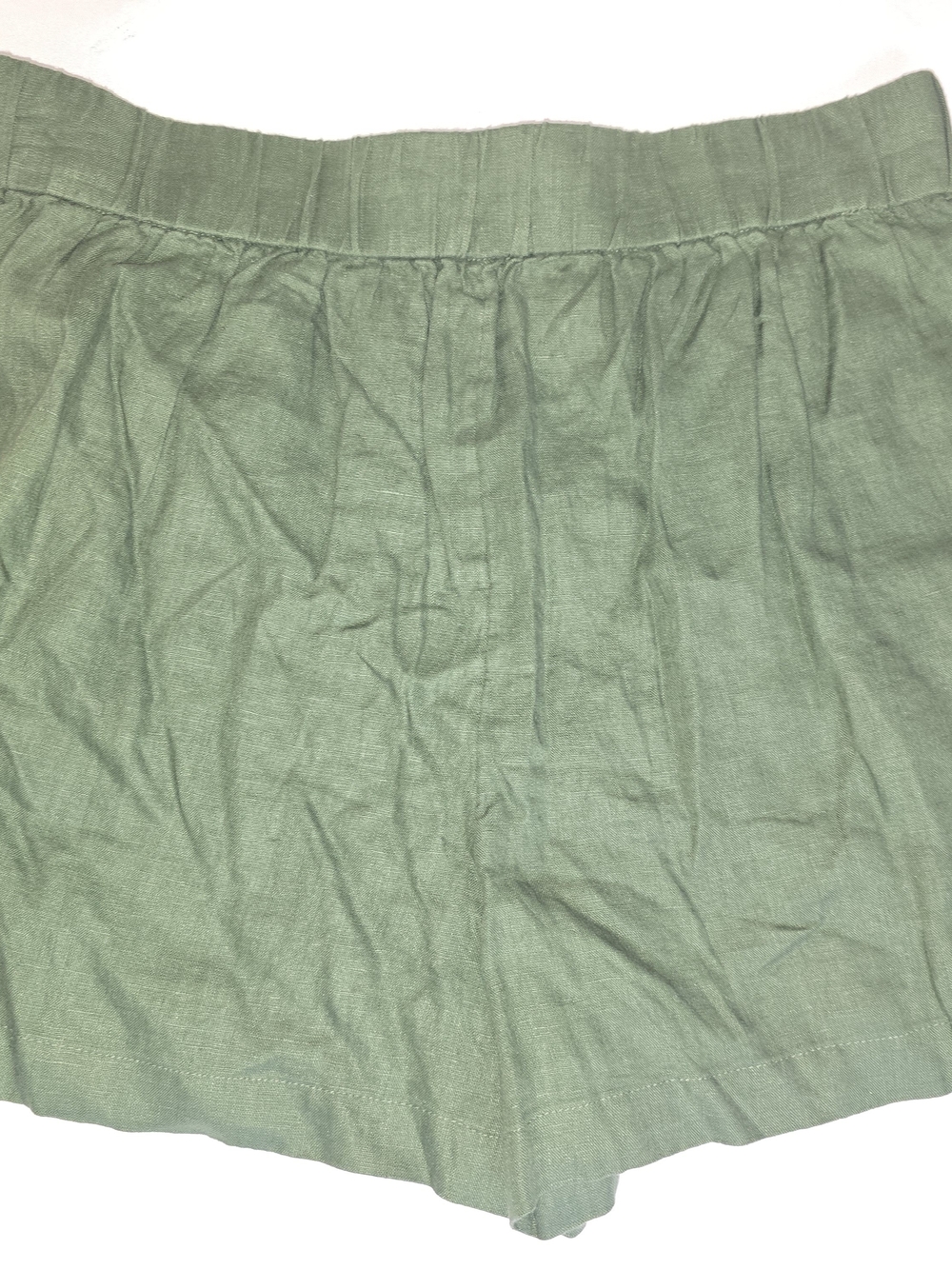 Pull-on linen short
